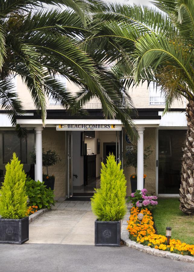 Beachcombers Hotel Grouville Exterior foto